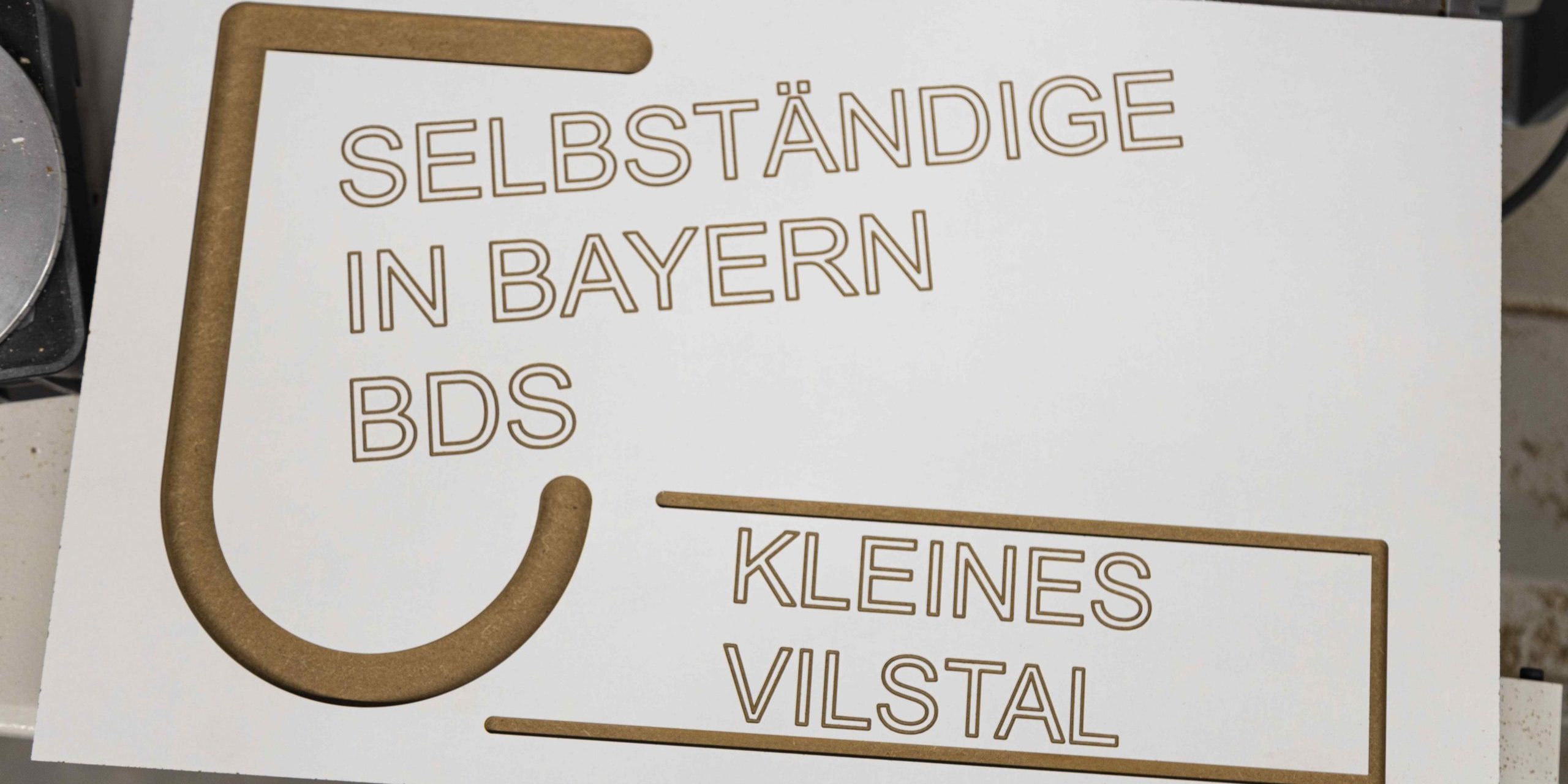 BDS Kleines Vilstal – Betriebsbesichtigung cum lignum – Logo2